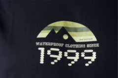 Detail ryb�rskeho tri�ka Geoff Anderson Organic Tee Retro 1999