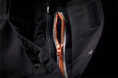 Detail zipsu n�prsn�ho vrecka bundy Geoff Anderson WS Basis